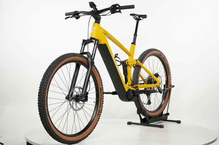 CUBE Stereo Hybrid 140 HPC Pro 750