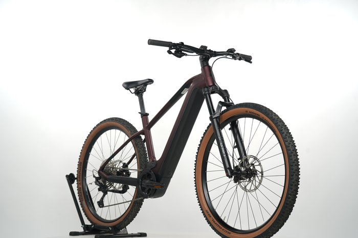 Cube Reaction Hybrid SLX 750