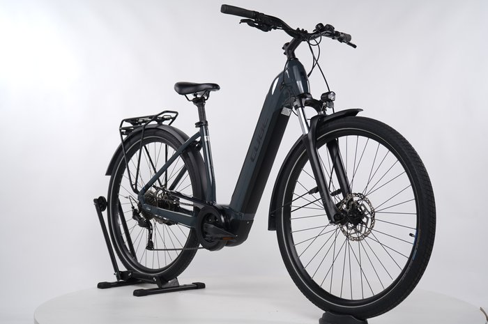 Cube Touring Hybrid ONE 625