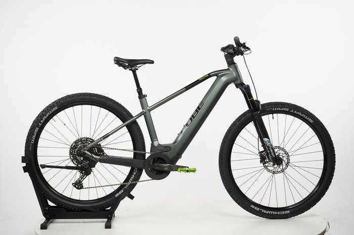 CUBE Reaction Hybrid Pro 750