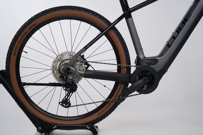 Cube Reaction Hybrid SLT 750 29