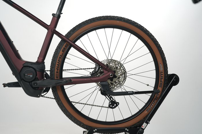 Cube Reaction Hybrid SLX 750