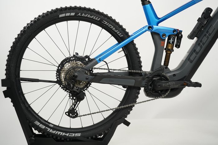 CUBE Stereo Hybrid 140 HPC Actionteam 750