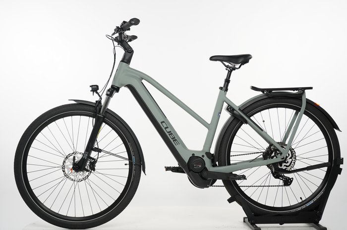 CUBE Kathmandu Hybrid ONE 750