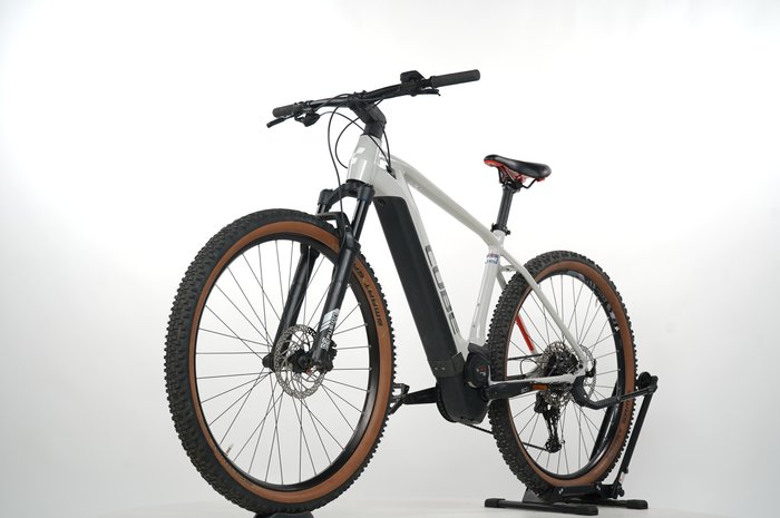 Cube Reaction Hybrid Pro 625