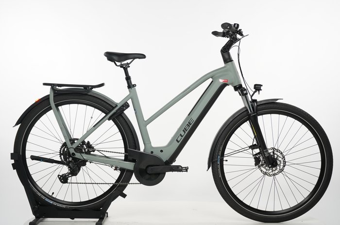 CUBE Kathmandu Hybrid ONE 750