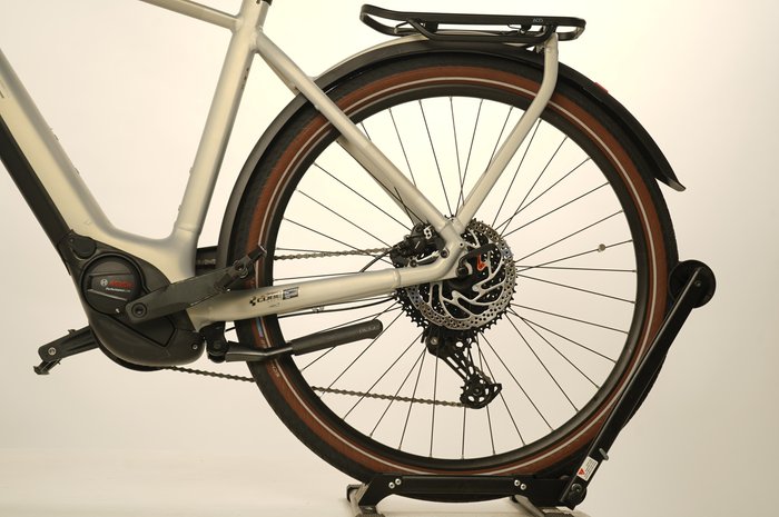 Cube Touring Hybrid Pro 625