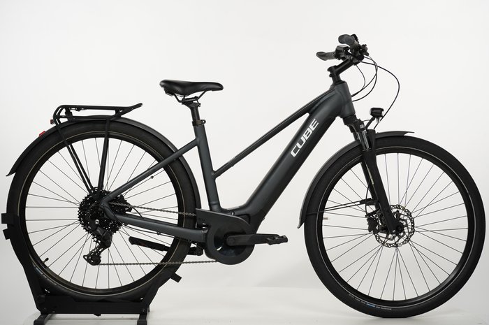CUBE Touring Hybrid ONE 625