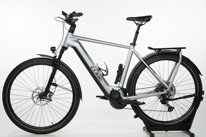 CUBE Kathmandu Hybrid SLX 750