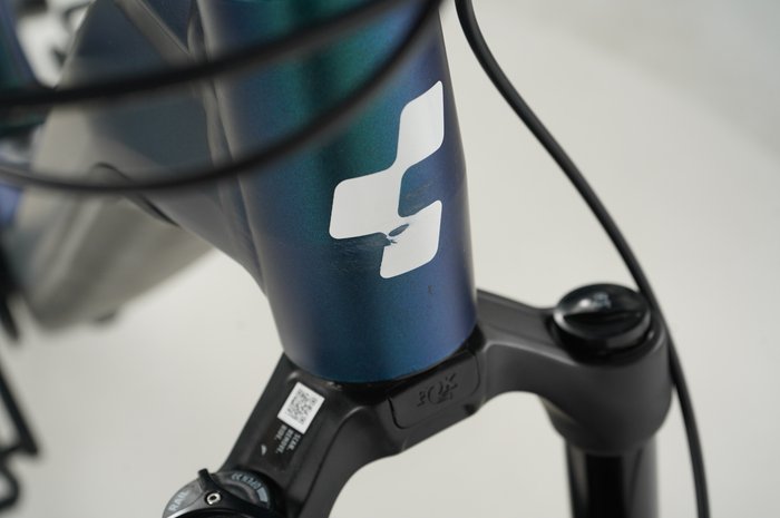CUBE Reaction Hybrid SLT 750