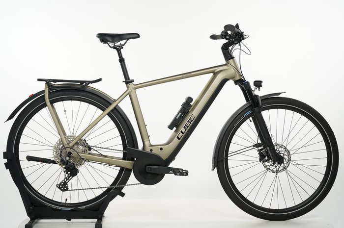 CUBE Kathmandu Hybrid Pro 625