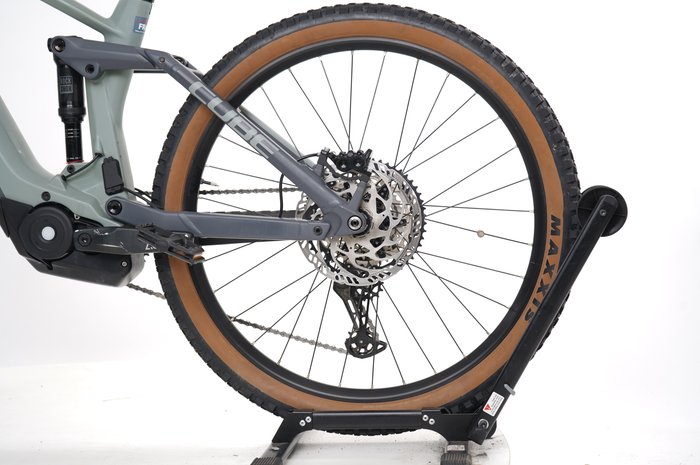 Cube Stereo Hybrid 160 HPC Race 625 27.5