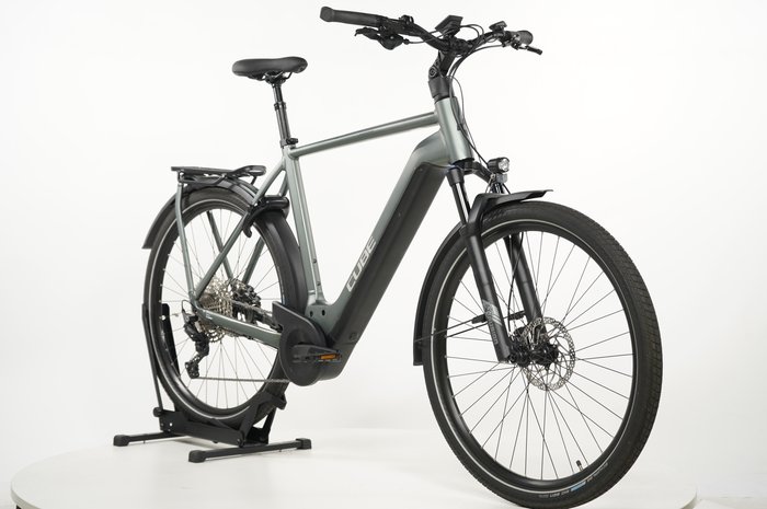 CUBE Kathmandu Hybrid Pro 750