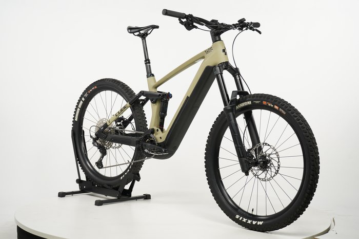 CUBE Stereo Hybrid 160 HPC SL