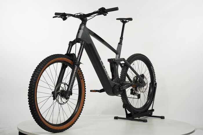 CUBE Stereo Hybrid 160 HPC Race 750 27.5