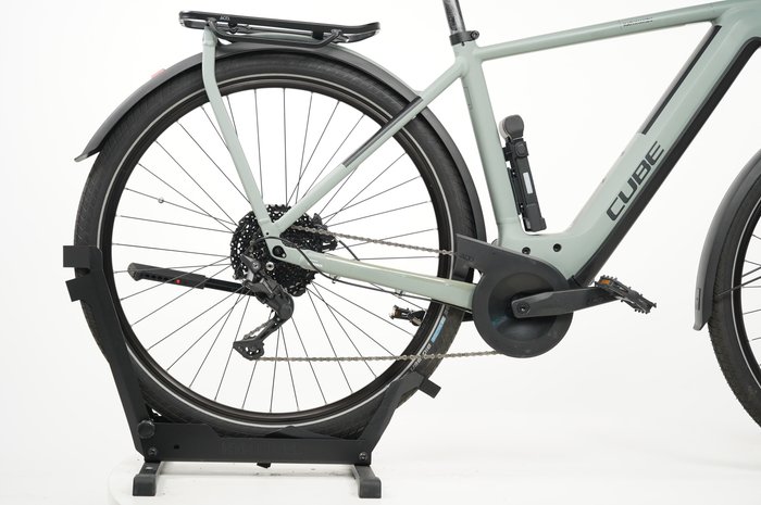 CUBE Kathmandu Hybrid ONE
