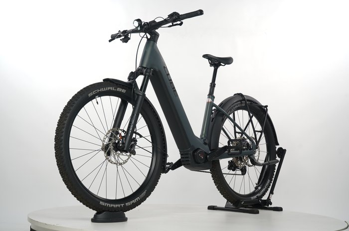 CUBE Reaction Hybrid SLX