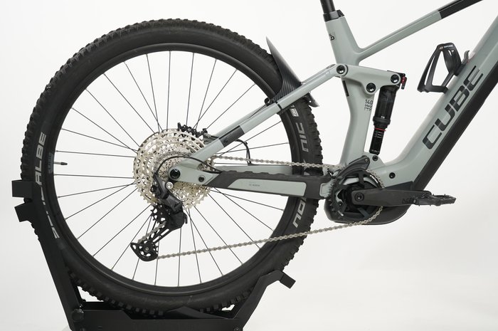 CUBE Stereo Hybrid 140 HPC Pro 625