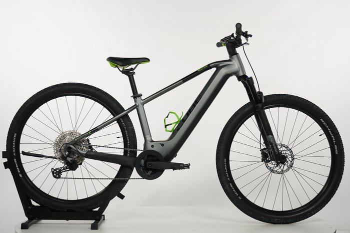 CUBE Reaction Hybrid Pro 750
