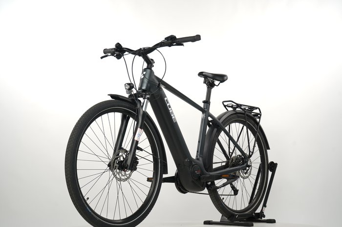 Cube Touring Hybrid ONE 625