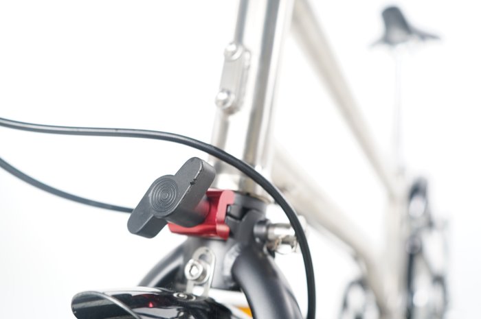 Vello Titan Mountain Drive