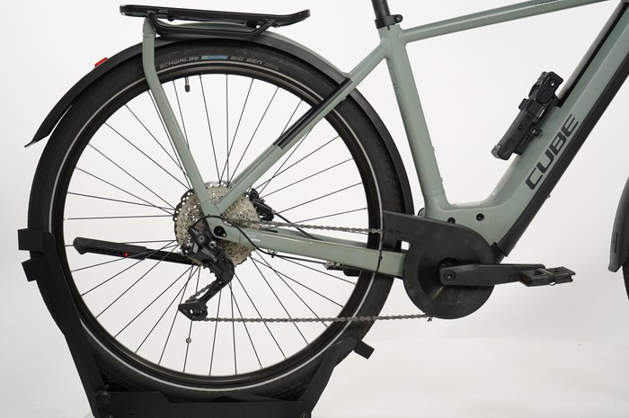 CUBE Kathmandu Hybrid ONE 625