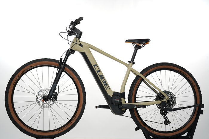 CUBE Reaction Hybrid Pro 500