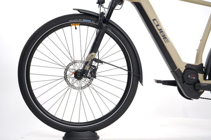 Cube Kathmandu Hybrid Pro 625