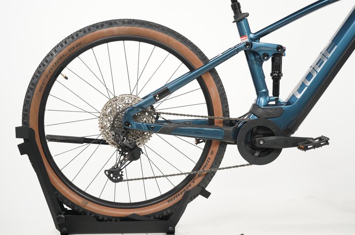 CUBE Stereo Hybrid 120 Race 625