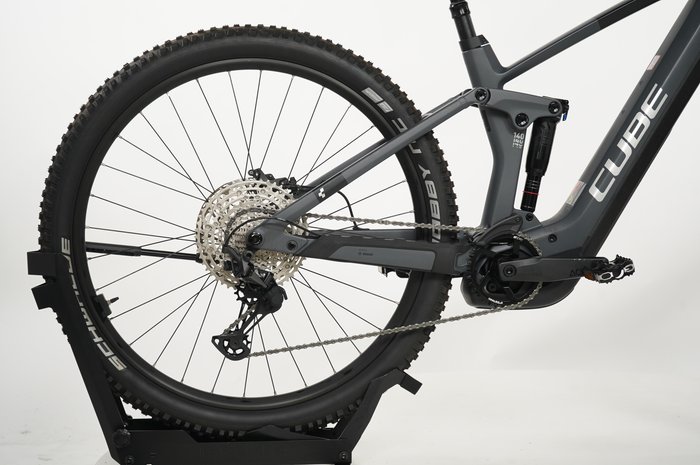 CUBE Stereo Hybrid 140 HPC Race 750