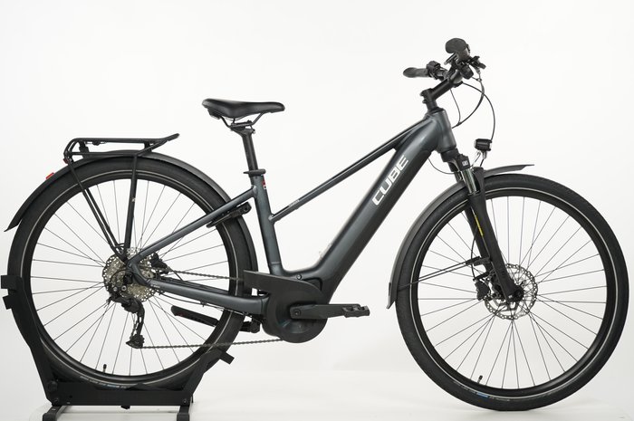 CUBE Touring Hybrid ONE 625