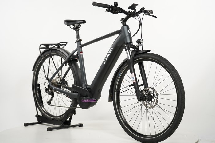 CUBE Touring Hybrid ONE 625