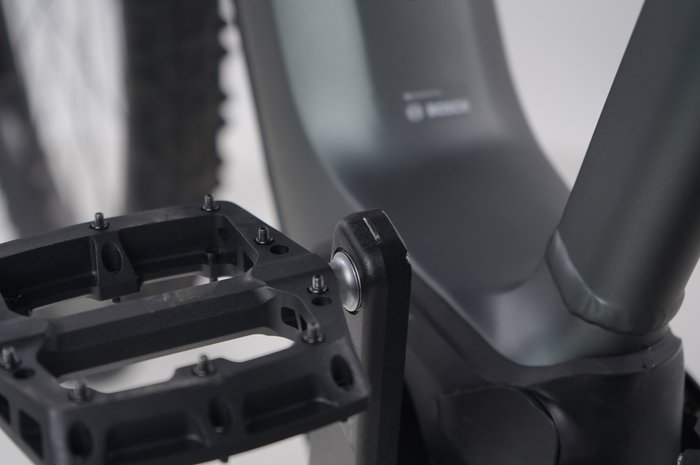 CUBE Reaction Hybrid Pro