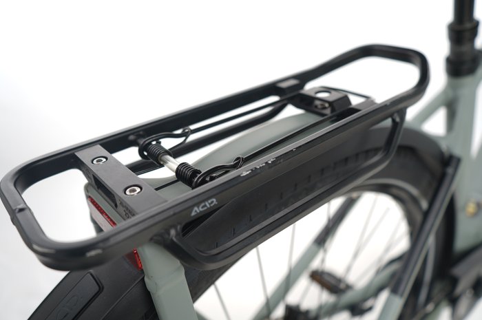 Cube Kathmandu Hybrid ONE 625