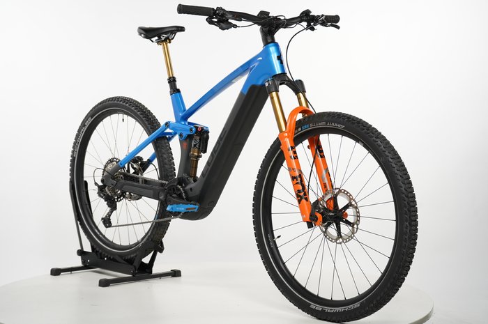 CUBE Stereo Hybrid 140 HPC Actionteam 750
