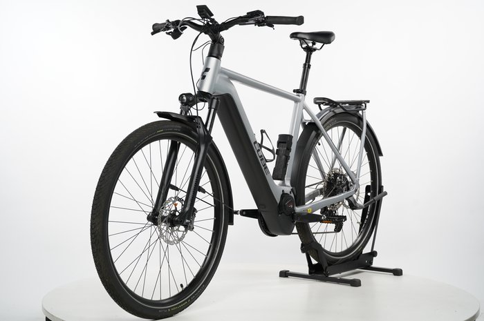 CUBE Kathmandu Hybrid SLX 750