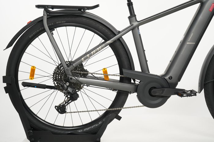 CUBE Kathmandu Hybrid Pro 800