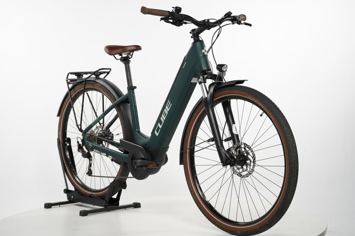 CUBE Touring Hybrid ONE 625