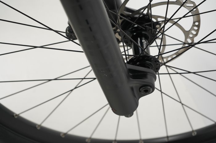 CUBE Stereo Hybrid 160 HPC Race 750 27.5