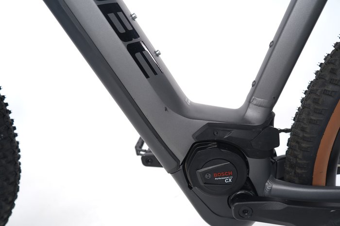 Cube Reaction Hybrid SLT 750 29