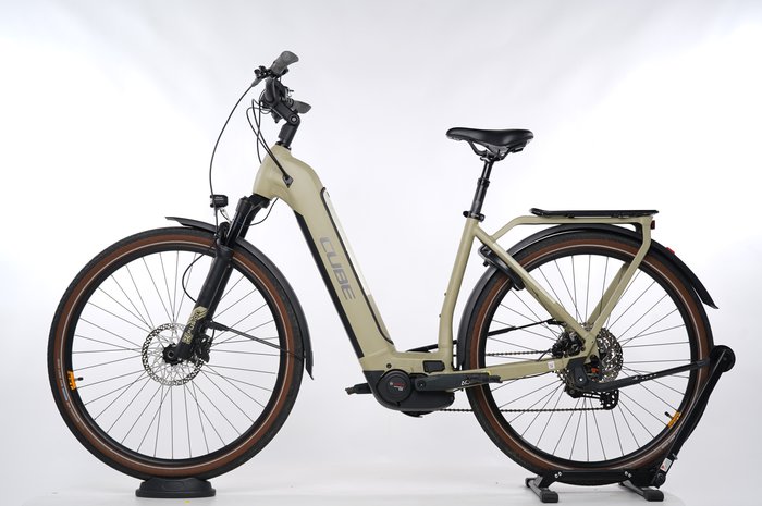 Cube Kathmandu Hybrid Pro 625 Easy Entry