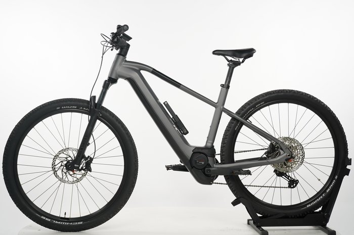 CUBE Reaction Hybrid Race 750