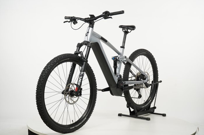 CUBE Stereo Hybrid 120 Race 750