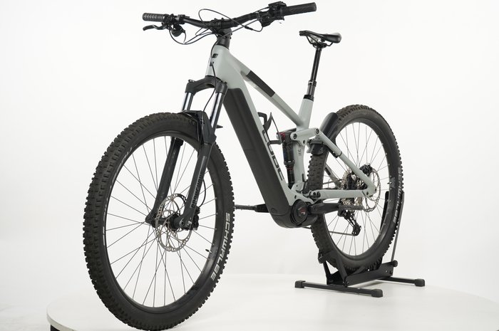 CUBE Stereo Hybrid 140 HPC Pro 625