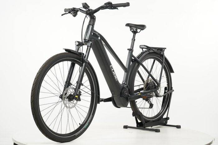 CUBE Kathmandu Hybrid EXC 750