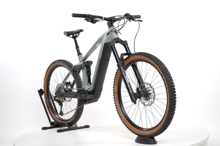 Cube Stereo Hybrid 160 HPC Race 625 27.5