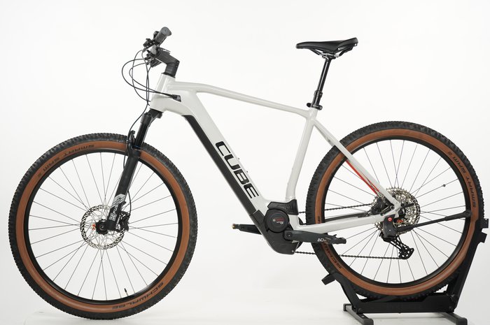 CUBE Reaction Hybrid Pro 500