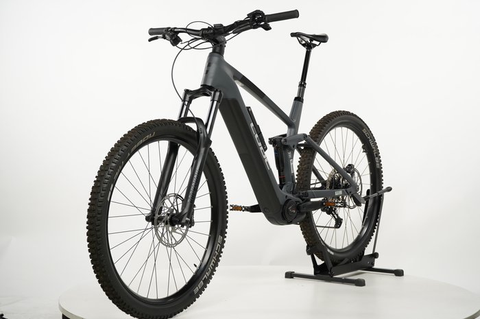 CUBE Stereo Hybrid 140 HPC Race 750