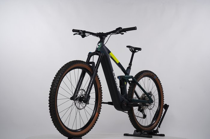 CUBE Stereo Hybrid SLX 750 HPC