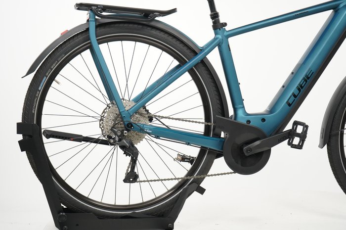 CUBE Kathmandu Hybrid ONE 750